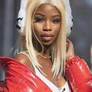 Hung Black Shemale Top or Bottom for Utica Gentleman ๐